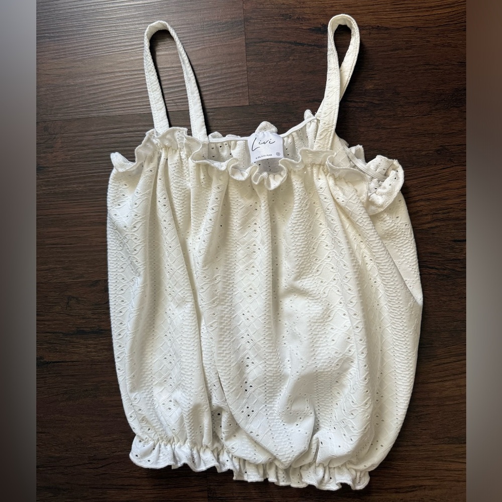 Livi by Olivia Rae White Eyelet Bubble Tank Top‎ Ruffle Hem Cropped Medium